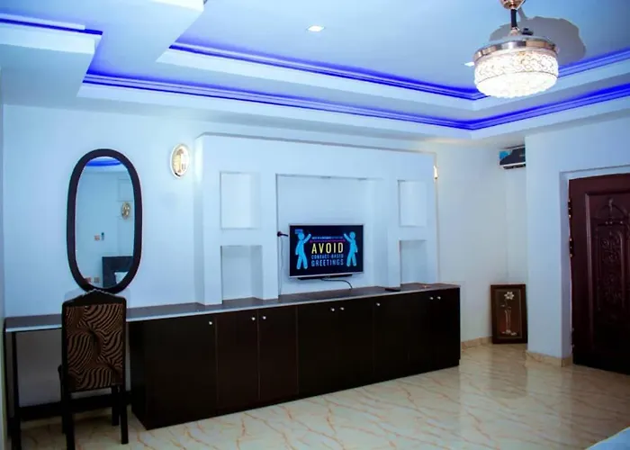 Mexiloyd Luxury Rooms & Suites